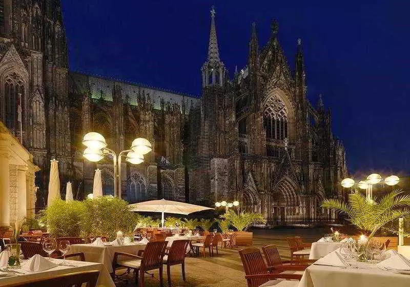 Fotos del hotel Althoff Dom Hotel Köln:  6