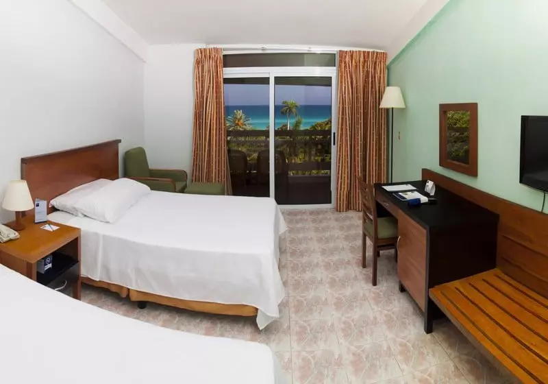 Occidental Arenas Blancas