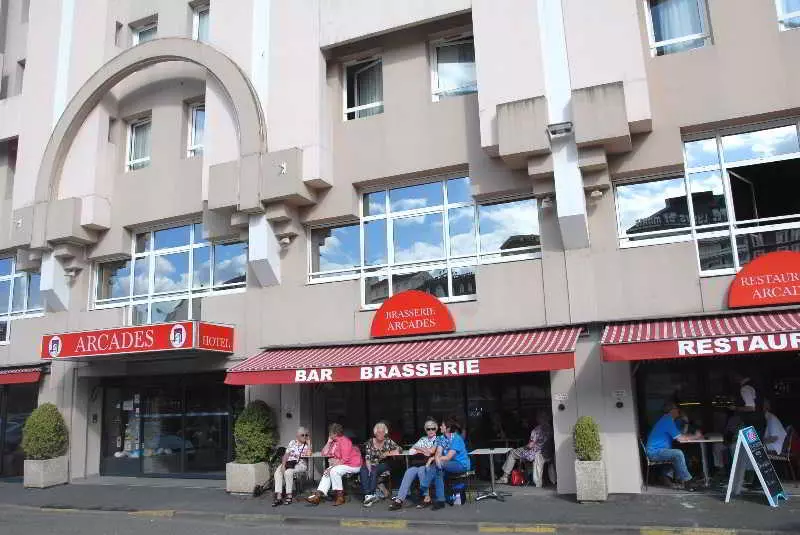 Fotos del hotel Arcades:  7