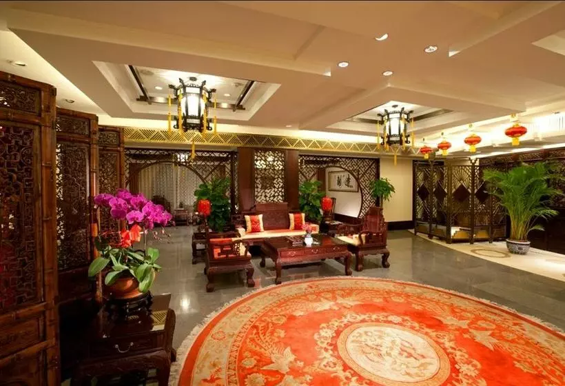 Fotos del hotel News Plaza:  3