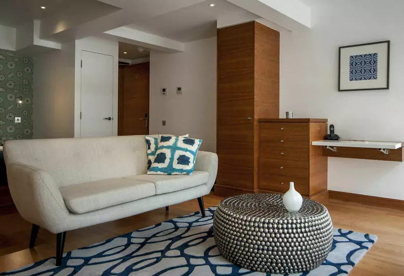 Fotos del hotel Native Tower Hill:  17