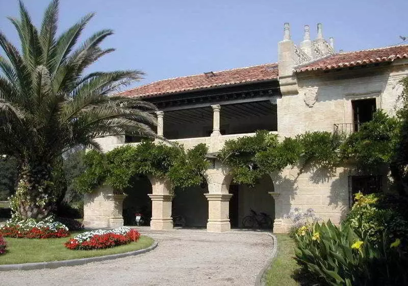 Fotos del hotel Palacio De Caranceja:  4