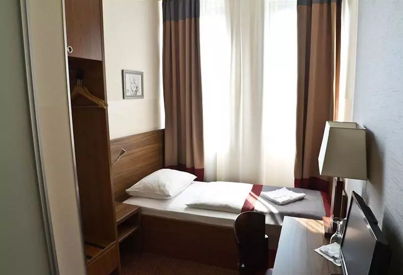 Fotos del hotel Ivbergs  Berlin Messe:  12