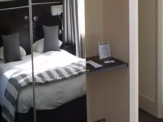 Fotos del hotel Kyriad Paris 10 Gare de L'Est:  5