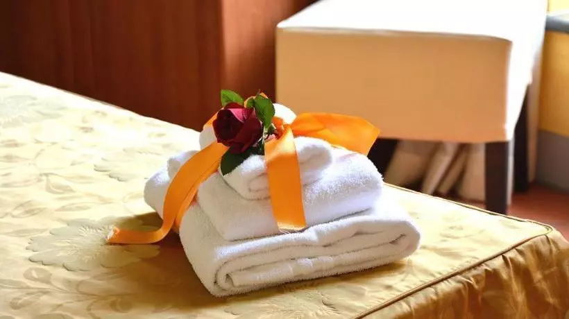 Fotos del hotel Dimora Dei Guelfi Luxury Rooms:  11