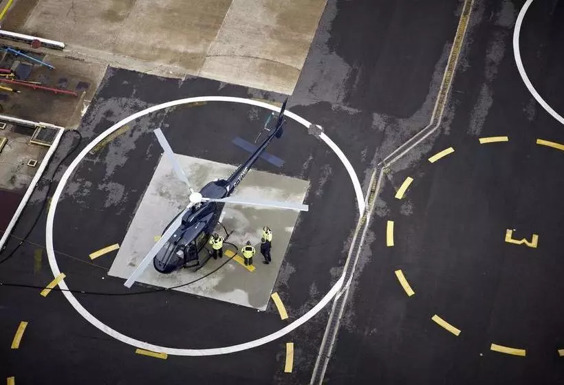 Fotos del hotel Crowne Plaza London  Battersea:  10