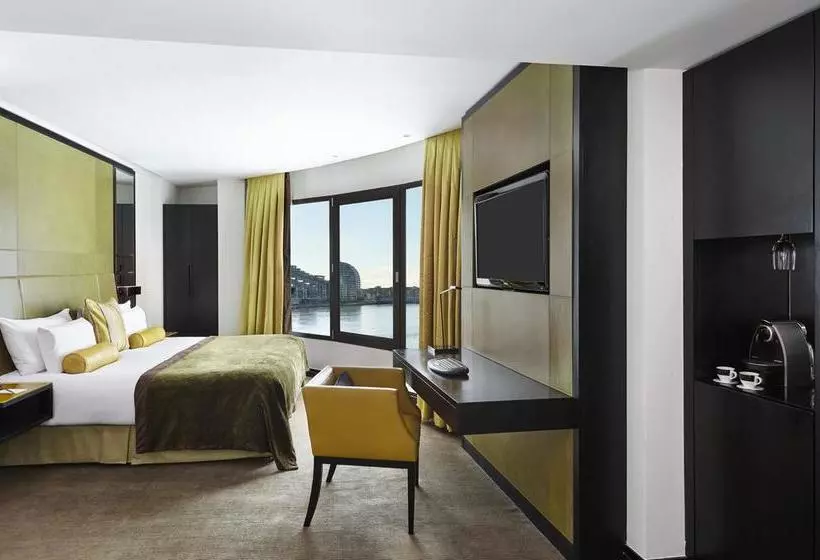 Fotos del hotel Crowne Plaza London  Battersea:  20