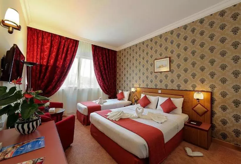 Fotos del hotel Jonrad Hotel:  12