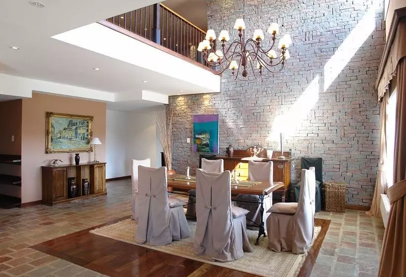 Fotos del hotel Los Sauces Casa Patagónica:  1