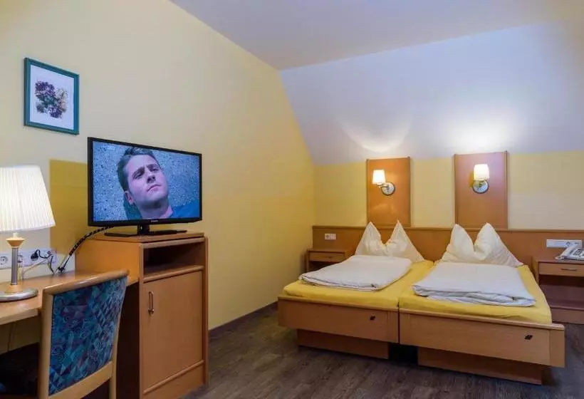 Meyers Gasthof, Fam. Orthacker