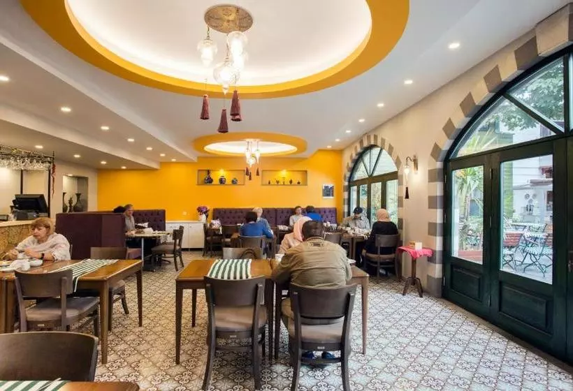 Fotos del hotel Rose Garden Suites:  4