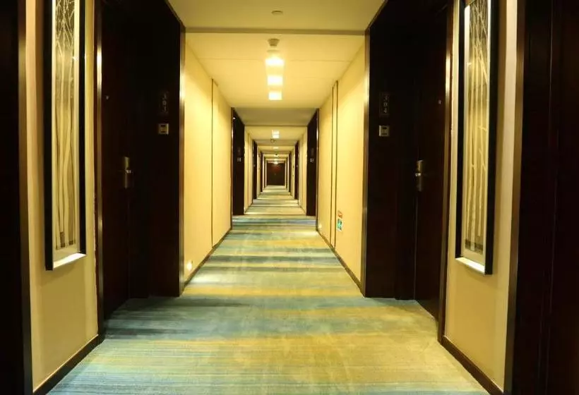 Fotos del hotel Kingdo:  15