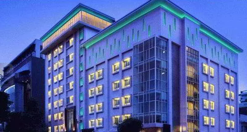 Collection O 7  Melawai