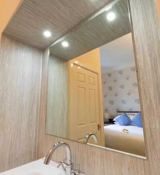 Fotos del hotel Bootham City Centre Guest House:  13