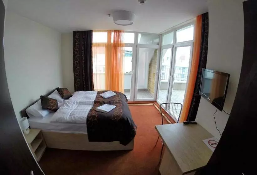 Fotos del hotel Garay Terrace Residence:  9