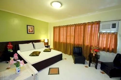 Fotos del hotel Reddoorz Plus Near Mendoza Park:  14