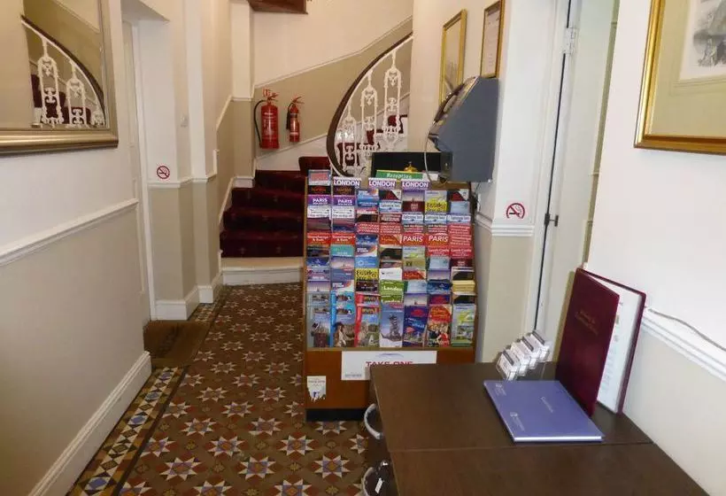 Fotos del hotel Castletown House:  11