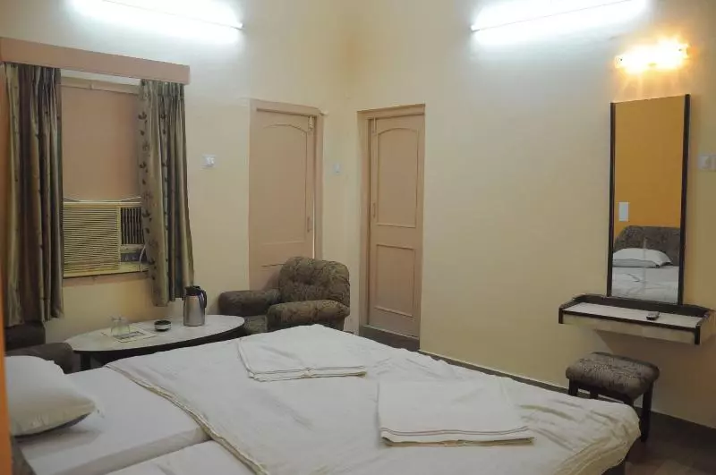 Fotos del hotel Saheli Palace:  2