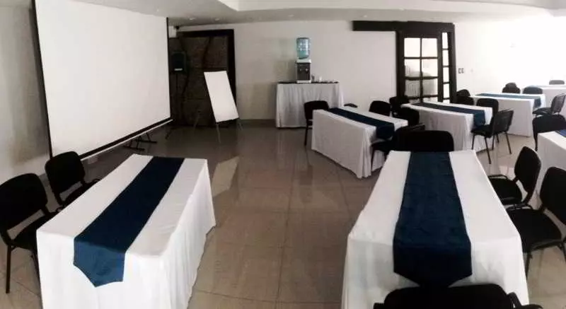 Fotos del hotel Colombians Suite International:  16