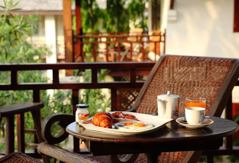 Fotos del hotel Sunset Villa by Burasari:  5