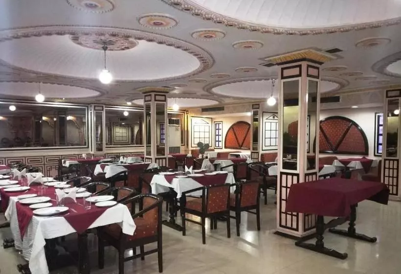 Fotos del hotel Neelam:  3