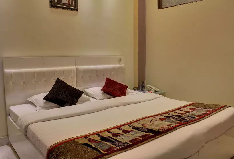 Fotos del hotel Oyo Rooms Rajouri Garden:  7