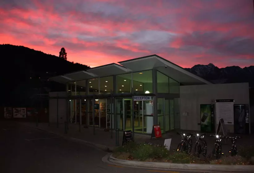 Fotos del hotel Queenstown Lakeview Holiday Park:  14