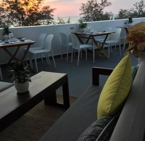 Fotos del hotel Naia Resort:  3