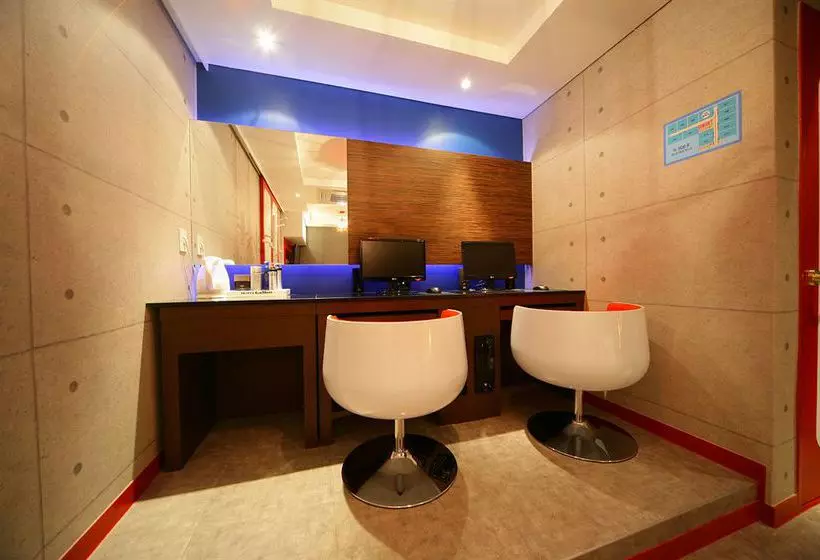 Fotos del hotel Lanuit:  6