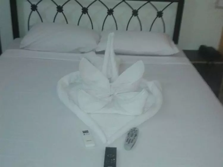 Fotos del hotel Miroslav Holiday Homes:  8