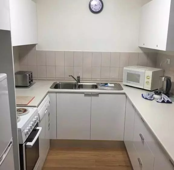 Fotos del hotel Anchordown Apartments:  4