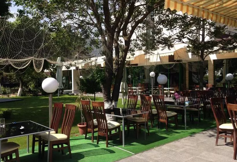 Fotos del hotel Siret:  8