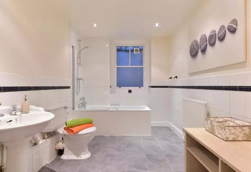 Fotos del hotel Chancery Lane Residence:  2