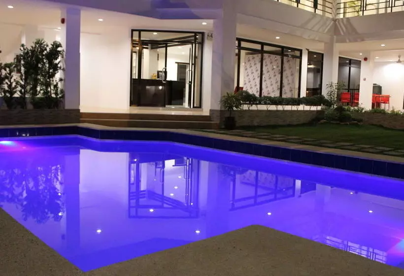 Fotos del hotel Being Suites:  3