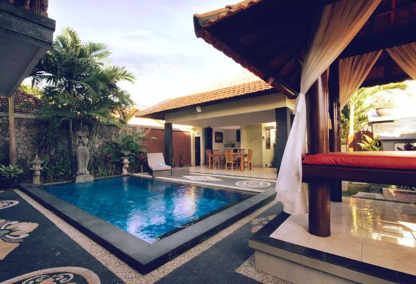 Fotos del hotel Alamanda Canggu Villa:  22