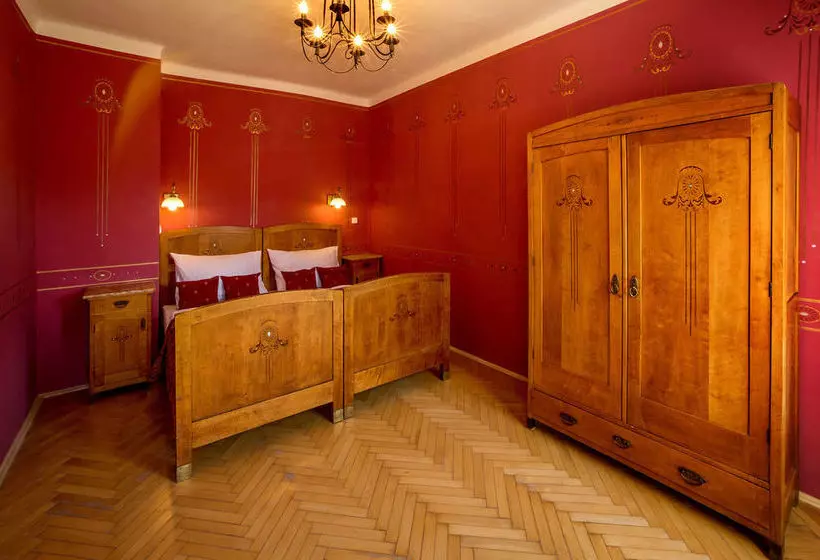 Apartments  Kajovska 63