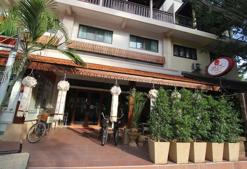 Phoothawee House