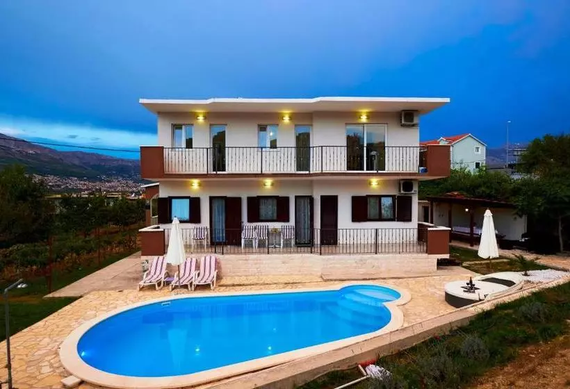 Fotos del hotel Villa Ivana:  4