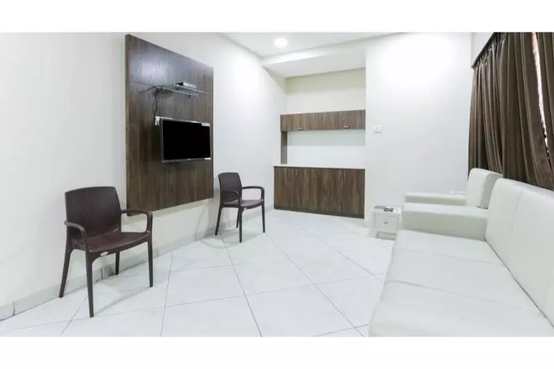 Fotos del hotel Treebo Trend Grace Residency:  12