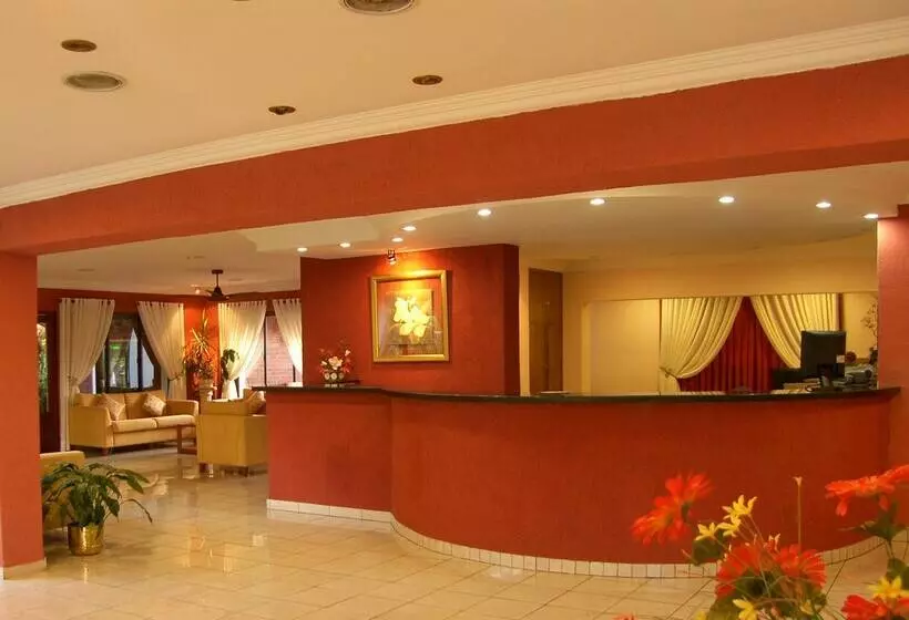 Fotos del hotel Orquideas Palace Hotel & Cabañas:  2