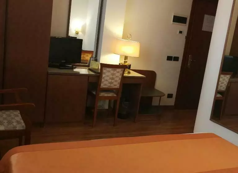 Fotos del hotel Marconi:  13