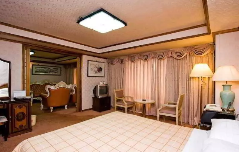 Fotos del hotel Capital:  22