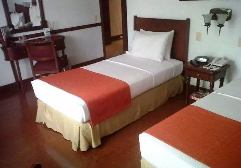 Fotos del hotel De La Ville:  2