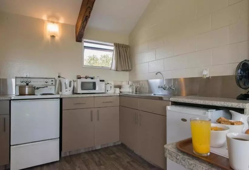 Fotos del hotel Howick Motor Lodge:  3