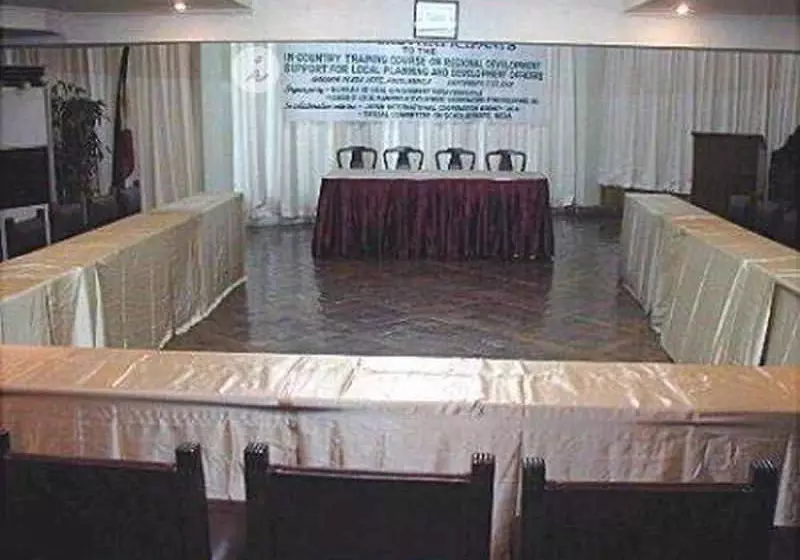 Fotos del hotel Garden Plaza Hotel and Suites:  8