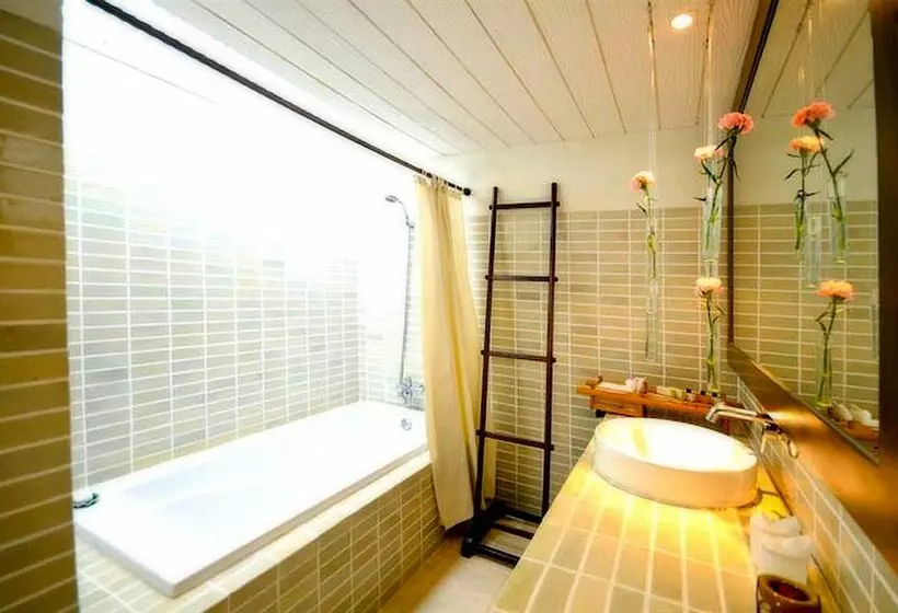 Fotos del hotel Iyara Beach Hotel And Plaza:  4