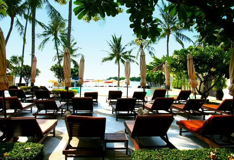 Fotos del hotel Iyara Beach Hotel And Plaza:  2