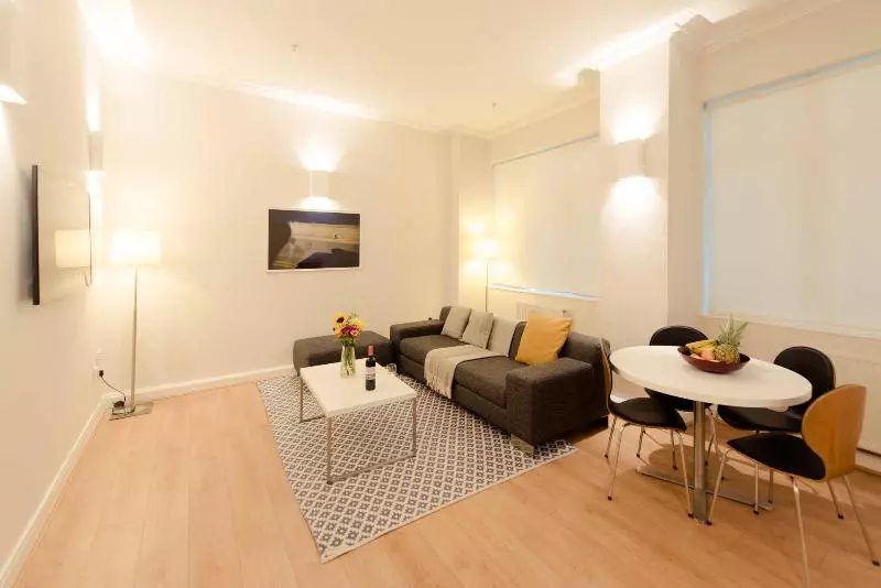Fotos del hotel Premier Suites Plus Glasgow:  10