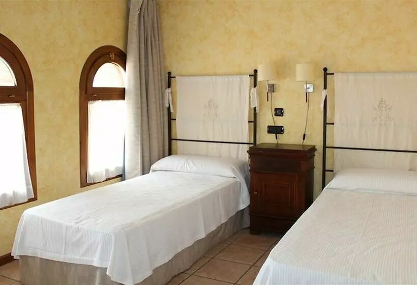 Fotos del hotel Hospedería Castillo del Papa Luna:  7