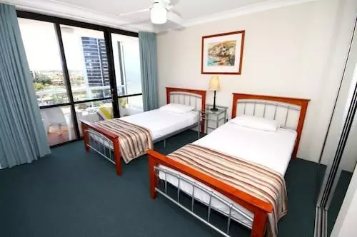 Fotos del hotel Surfers Plaza Resort:  2